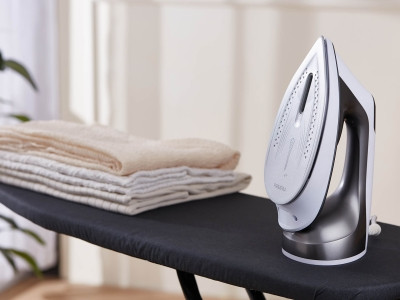 PRIMERA 2 w 1 Żelazko z Trybem Parownicy