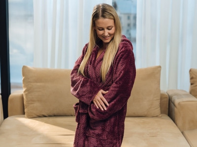 SZLAFROK WARM HUG LILIOWY