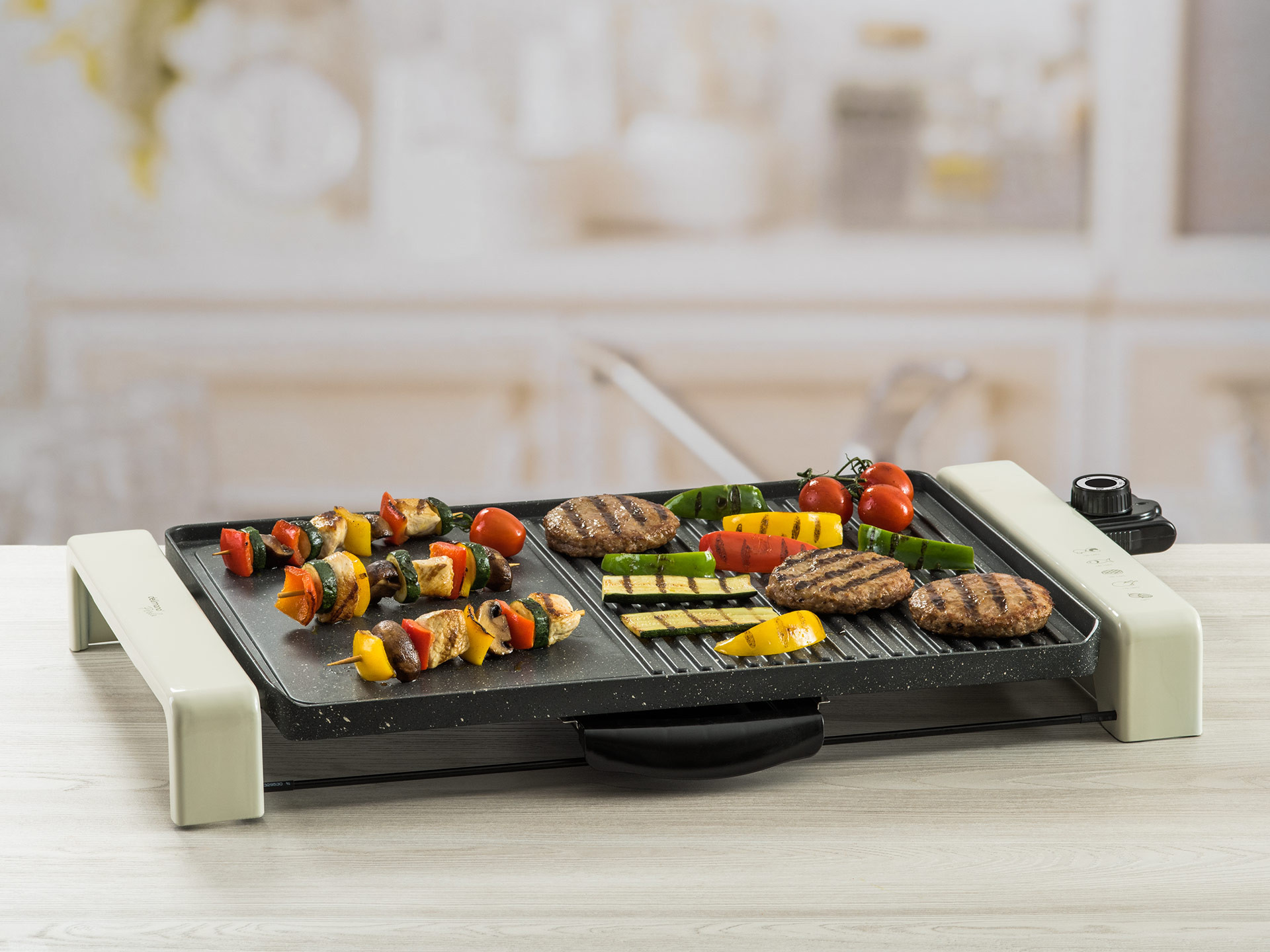 Elektryczny grill z patelnią Perla Delimano Dormeo